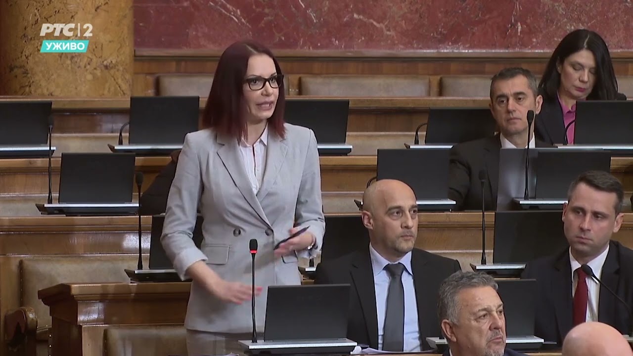 Menjate zakone da bi izbegli odgovornost za 16 žrtava u Novom Sadu