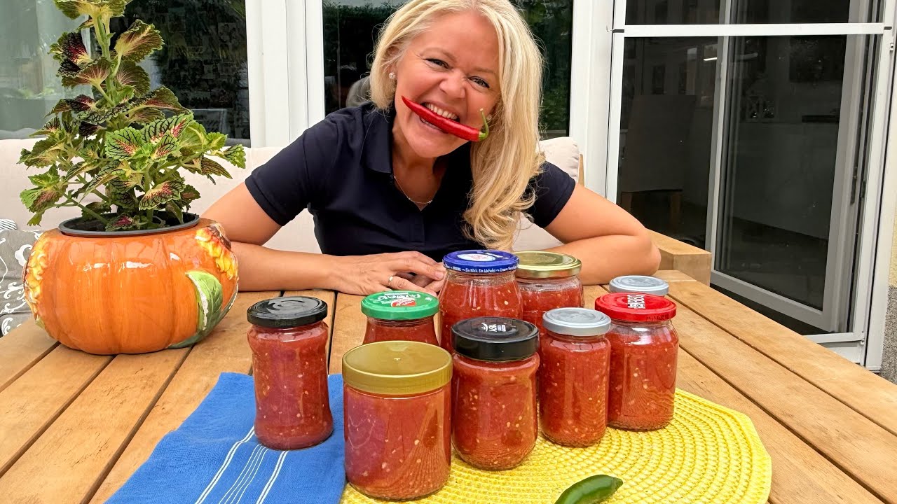 Scharfe Tomatensoße - ohne zu kochen, lange haltbar! Tomatensoße mit Chili und viel Knoblauch- mega!