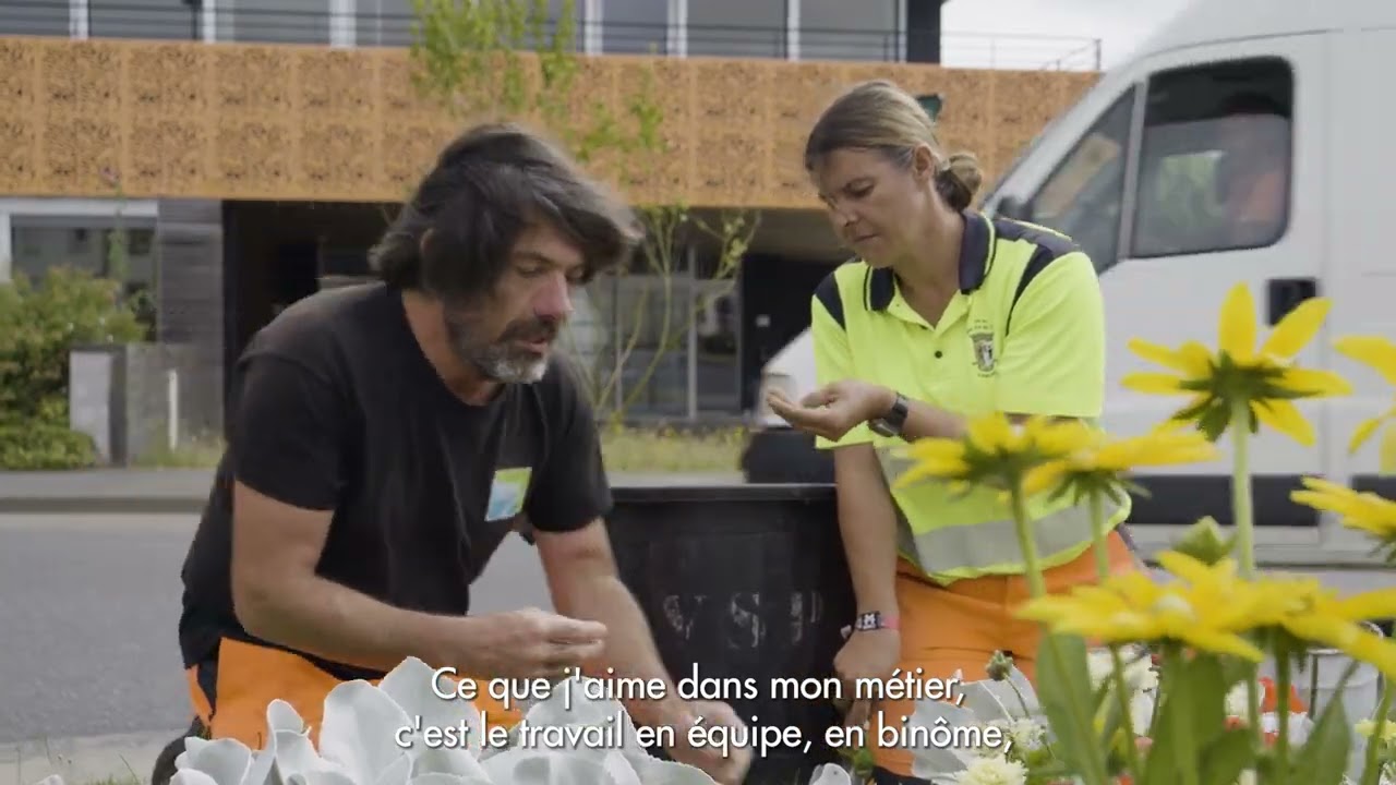 VIDEO METIER AGENT ENTRETIEN ESPACES VERTS