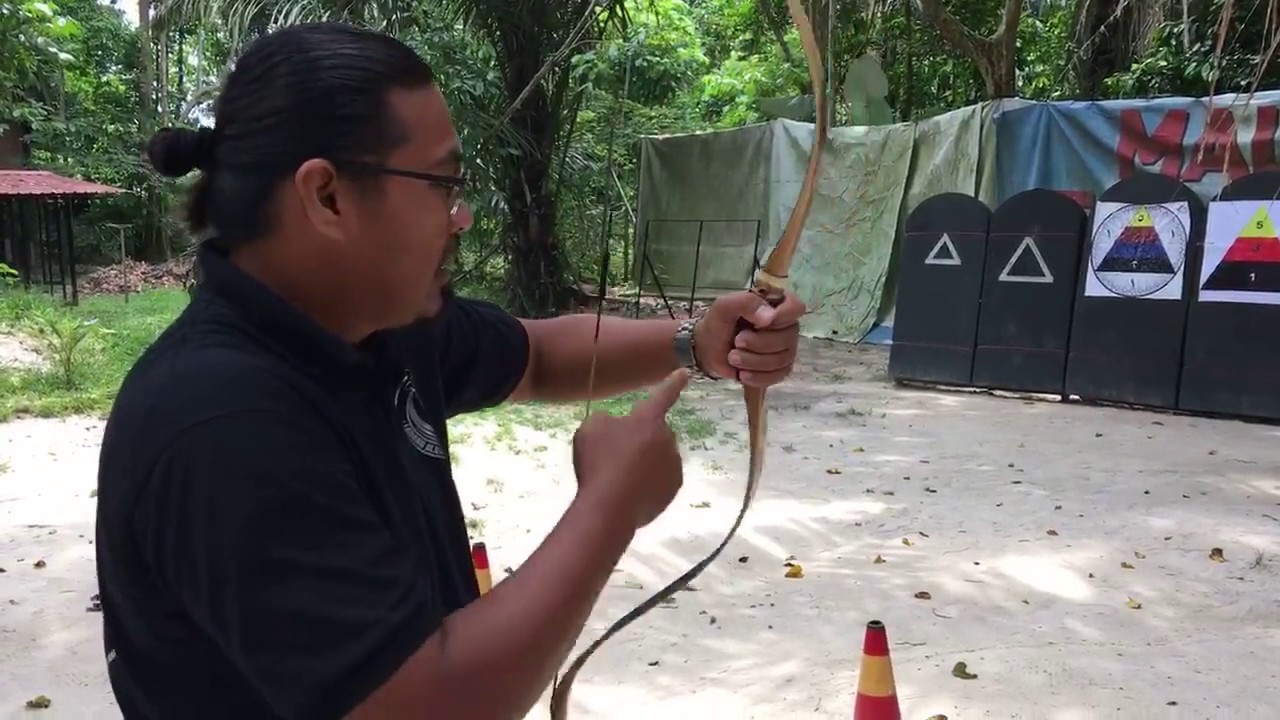 Teknik Memanah Tanpa Terkena Libasan Tali Pada Lengan