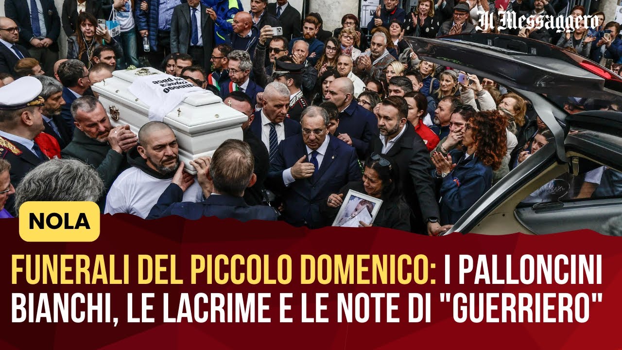 Funerali del piccolo Domenico: i palloncini bianchi, le lacrime e le note di 