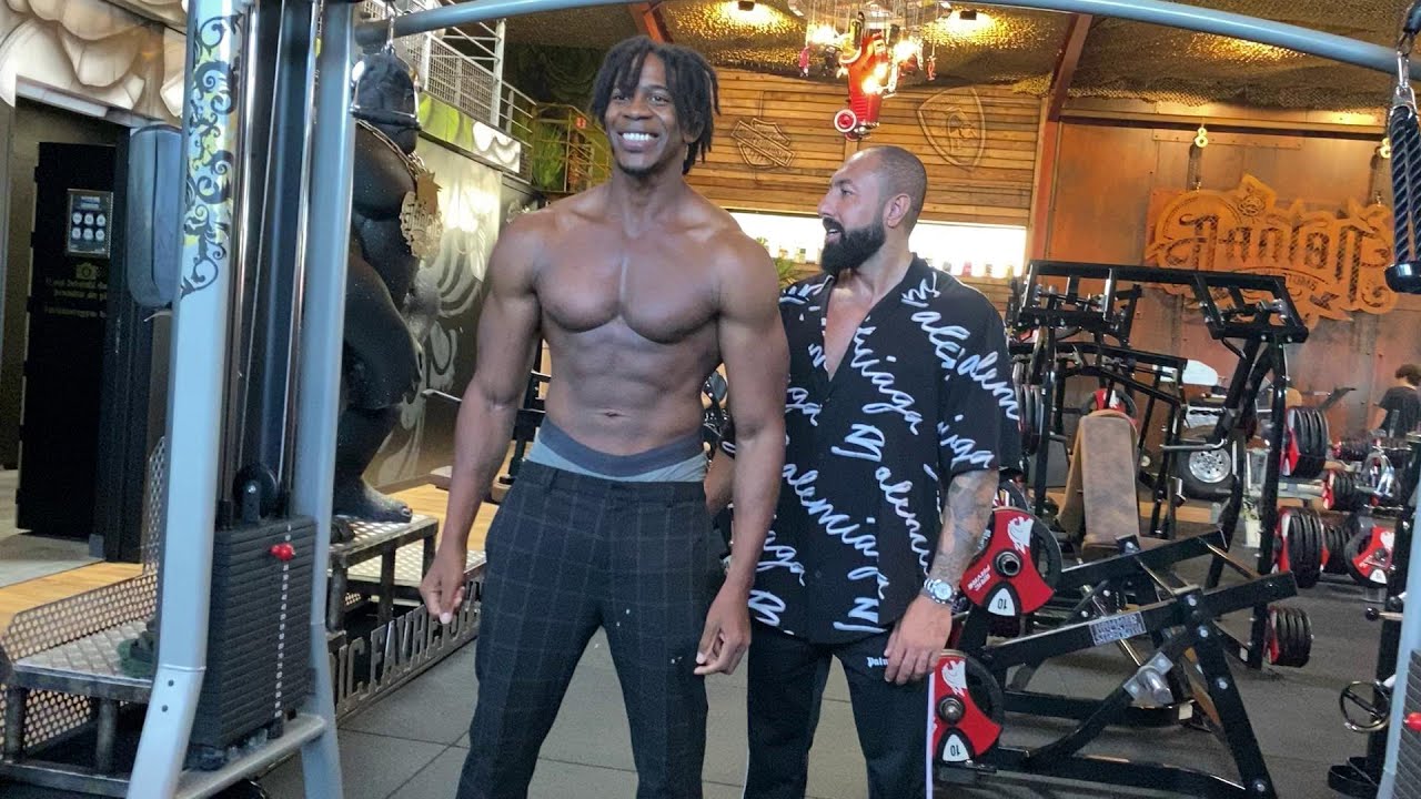 Vlog - Essan m'apprend le posing body