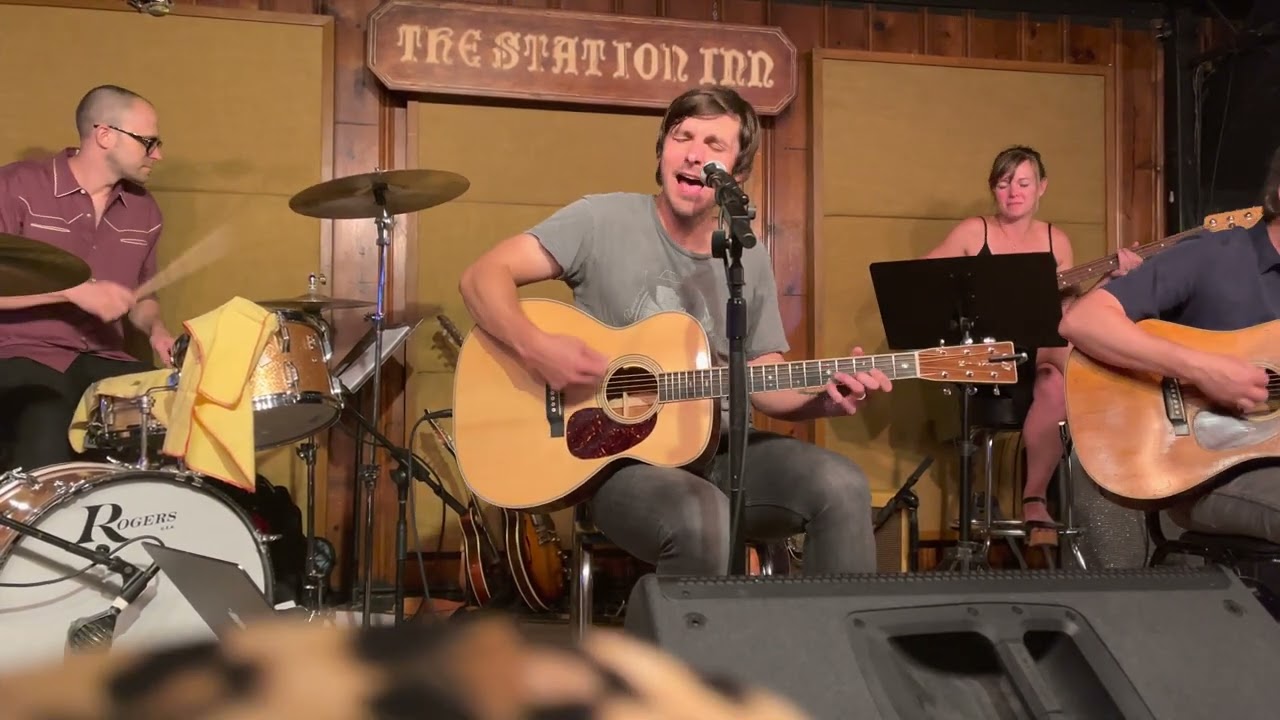 Charlie Worsham 