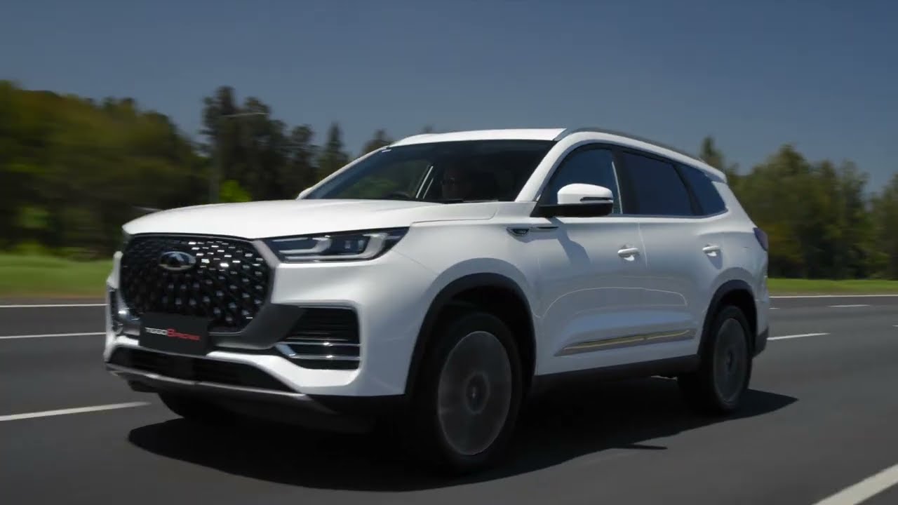 Tiggo 8 Pro Max vs. Mitsubishi Outlander - Spec Comparison