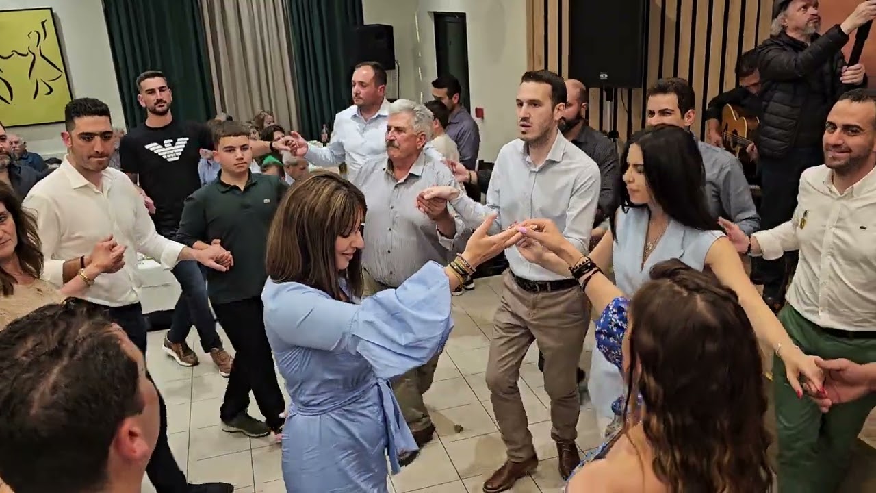 Σύντεκνε που μύροσες  του Γιώργη το κοπέλι .. Πετσάκης  Κακουδάκης