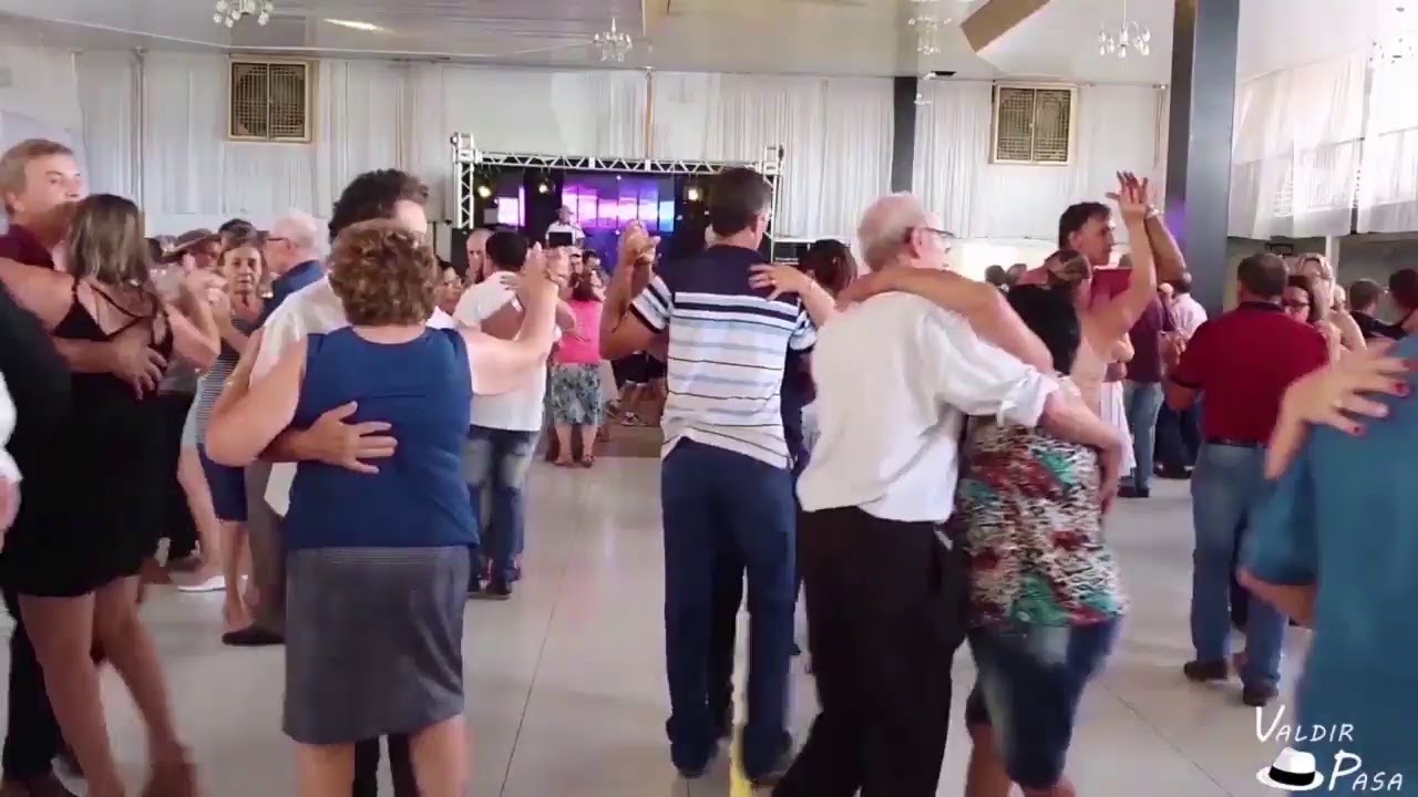 Valdir Pasa - (Baile em casa )  18\05\2021  compartilhe;