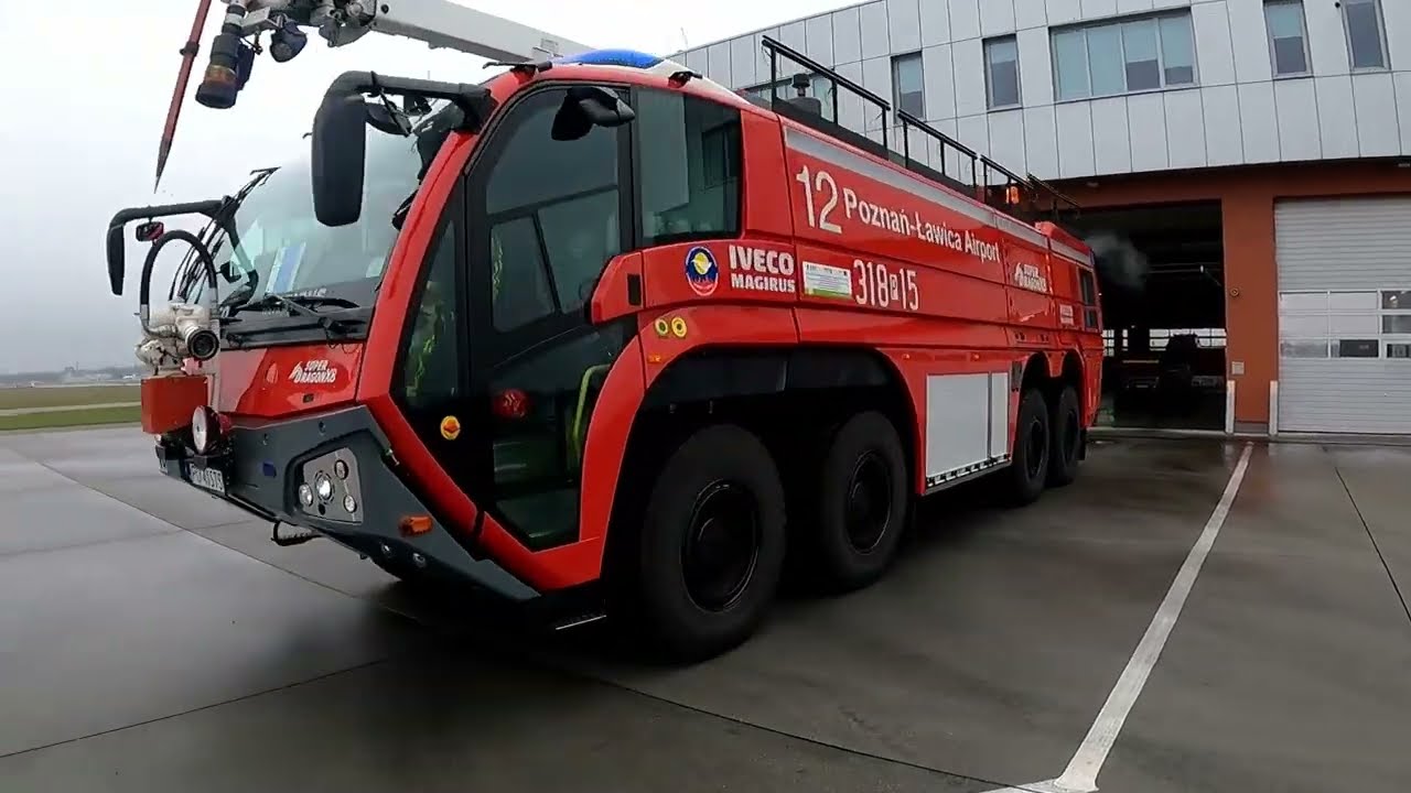 [AWARYJNE LĄDOWANIE] Wyjazd alarmowy zastępów z LSRG Poznań-Ławica.