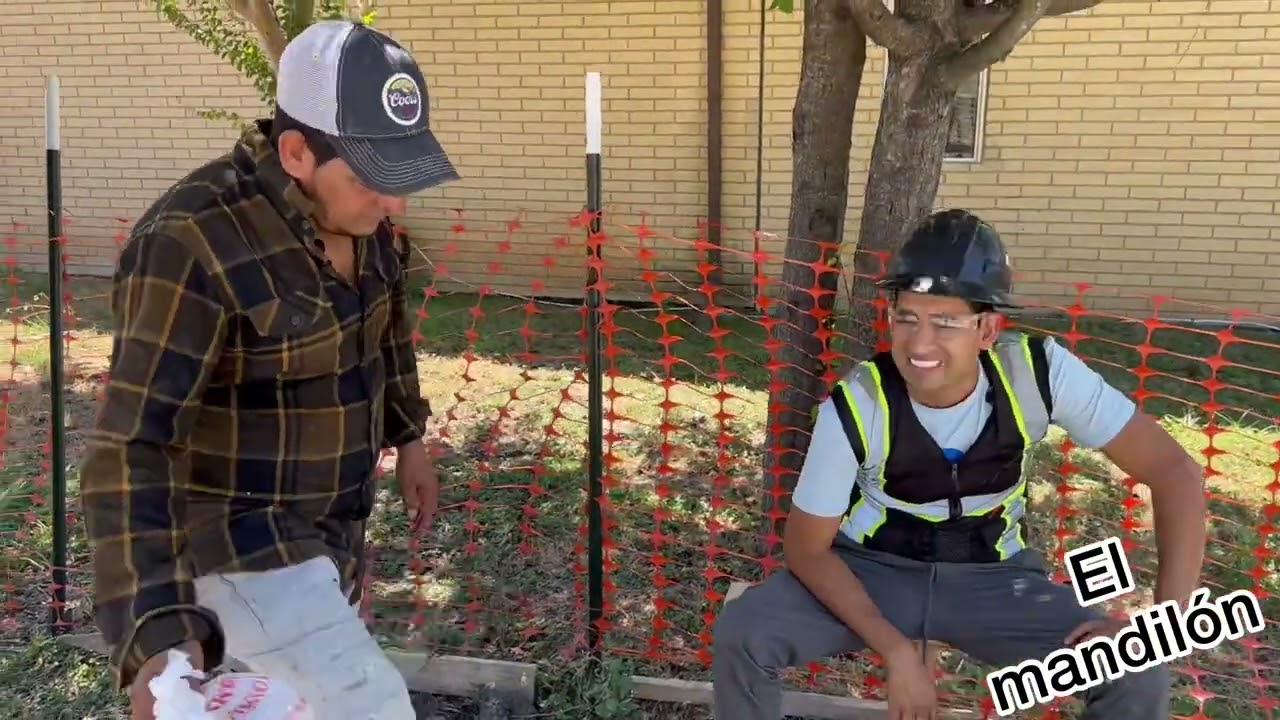 Cuando solo eres encargado y te crees más el patrón 😬