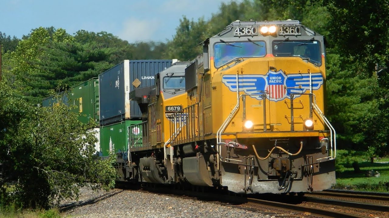 Railfanning Massive Union Pacific Freight trains along the Jefferson City Sub near St. Louis, MO!