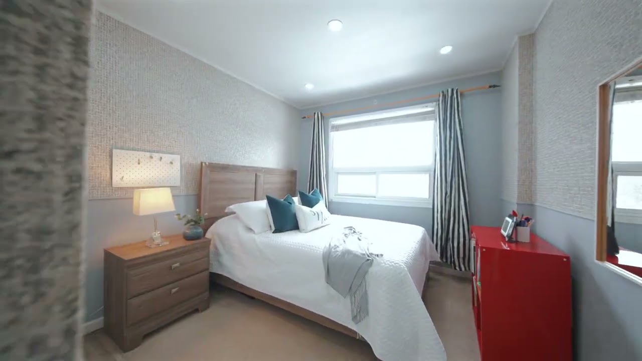 1180 Mississauga Vly Blvd unit 4, Mississauga, ON L5A 3M9, Canada