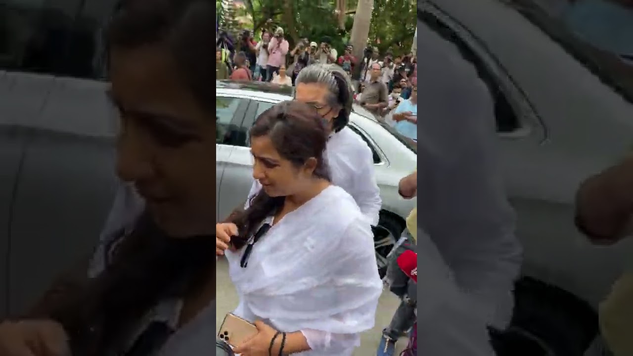 Grief-stricken Shreya Ghoshal Arrives at Singer KK's Last Rites