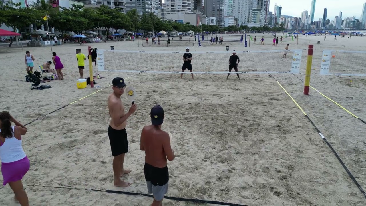 Sandy Pickle: Pickleball e tênis de praia tiveram um filho!