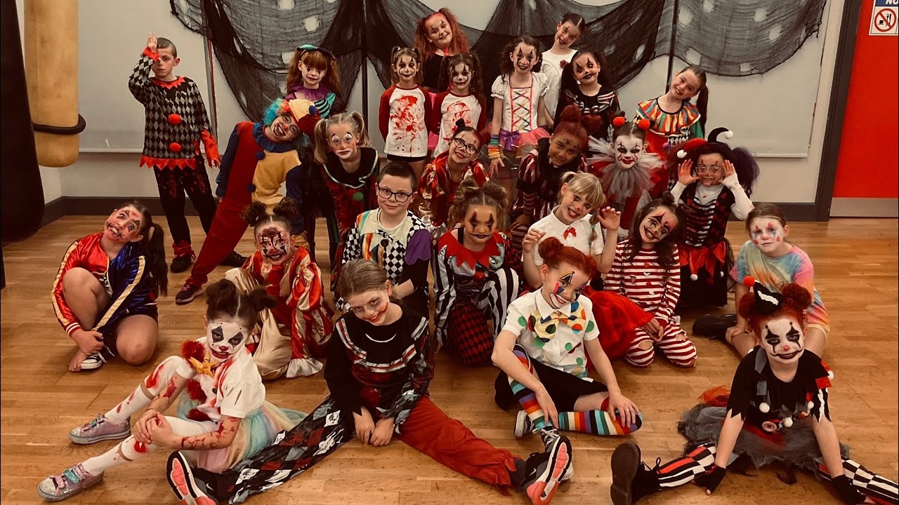 Scary clown Halloween hiphop dance, kids fun hiphop dance 🤡