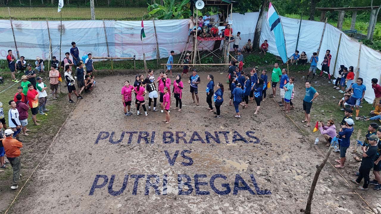 PERTANDINGAN KASTI PUTRI BRANTAS VS PUTRI BEGAL (lapangan padang pasir) #kasti #bolakastimadura