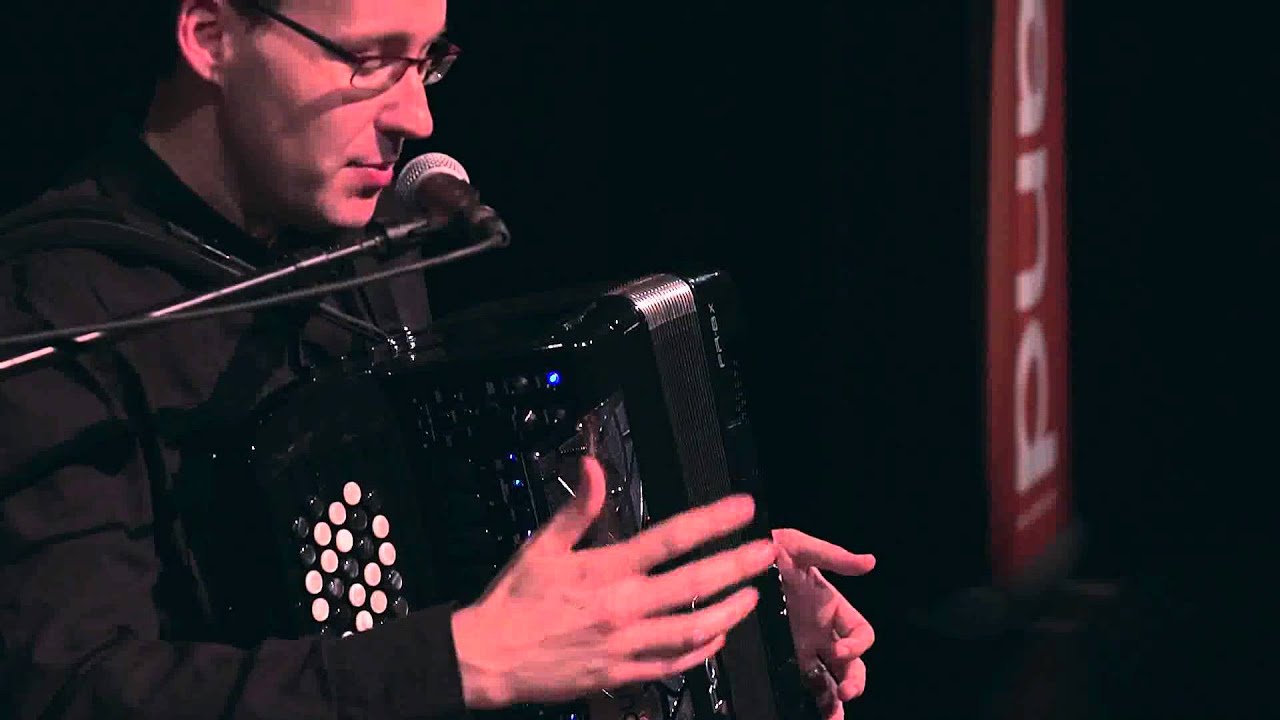Ludovic Beier Présente le nouveau V accordeon Roland FR 8X