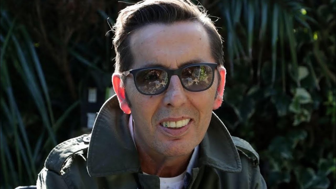 Christy Dignam's death announced on RTÉ News (13th June 2023)