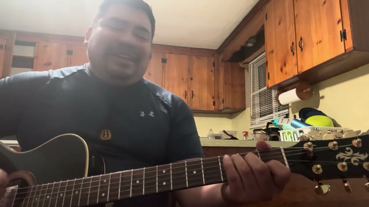 Gloria a Dios en el cielo y en la tierra paz a los hombres que aman al Señor 