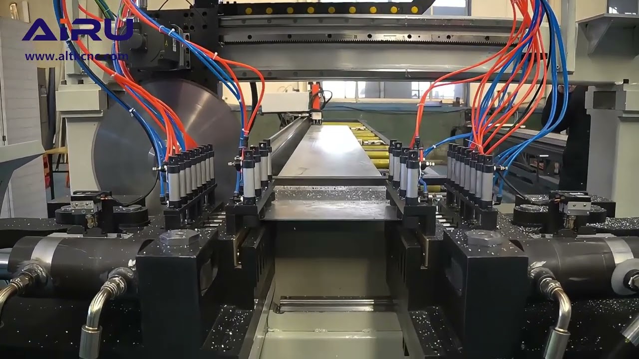 Integrated Punching and Sawing Machine for Construction Aluminum Alloy Formwork ZX-SMC009