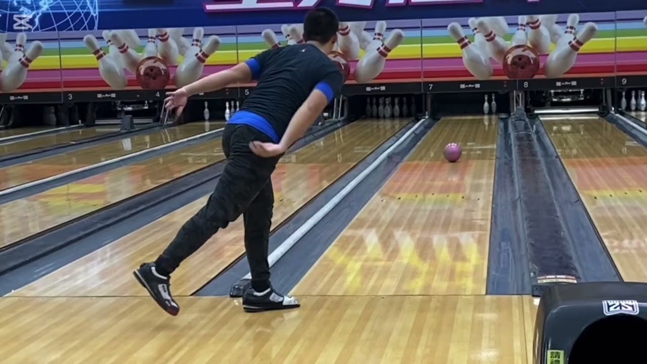 2026 01 07 Two hand style Bowling Practice  保齡球 雙手曲練習