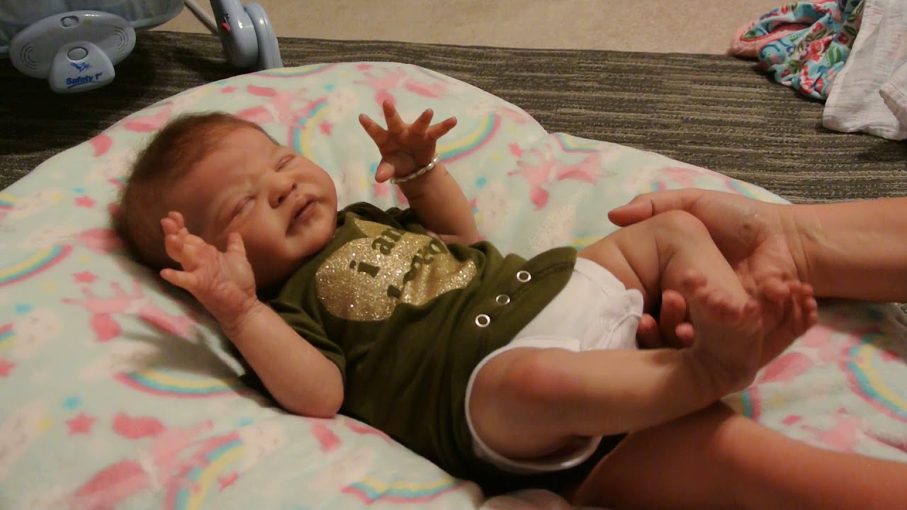 INDIE IS LOVED!!! CHANGING MY REBORN BABY GIRL!!!
