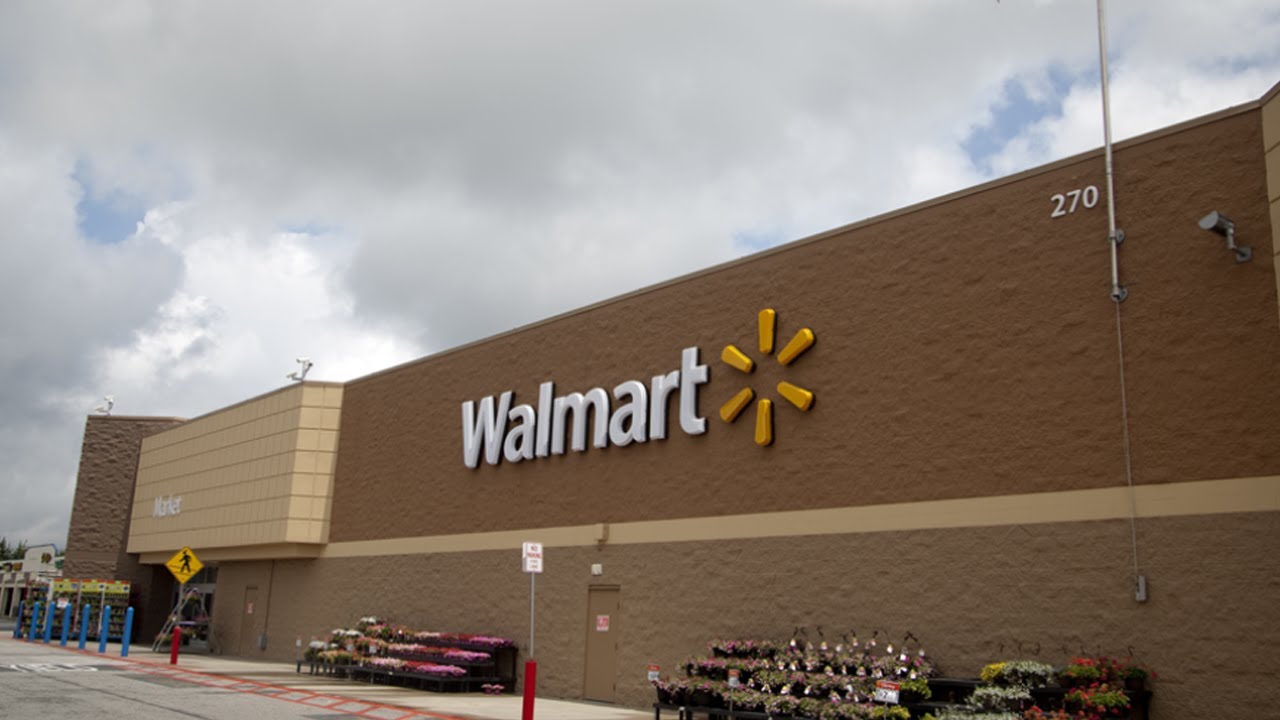 Walmart 6001 Mahoning Ave, Austintown, OH 44515