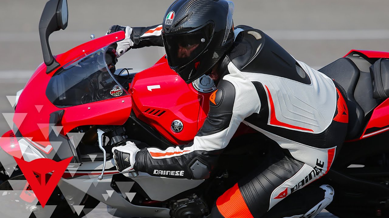 Dainese LAGUNA SECA D1: a step forward for leathers' standards