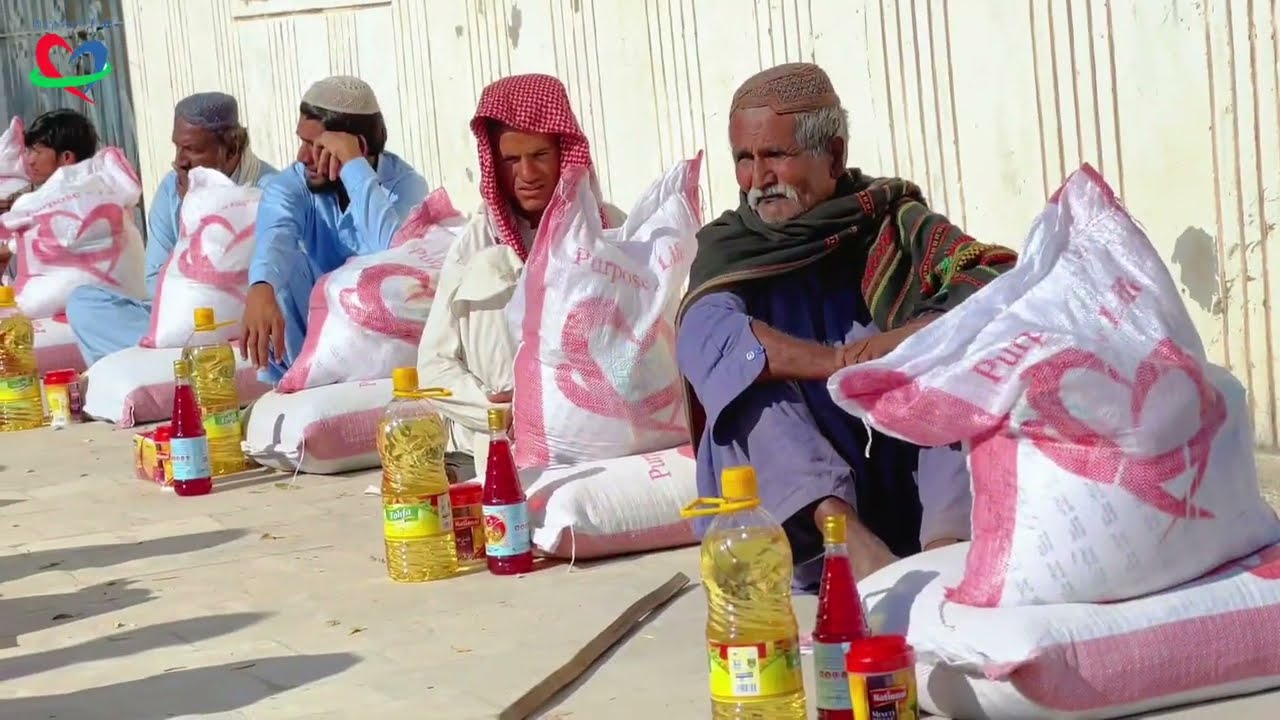 50 RAMADAN FOOD PACKS DISTRIBUTED | SULTAN KHAN & FAMILY 🌙🤲