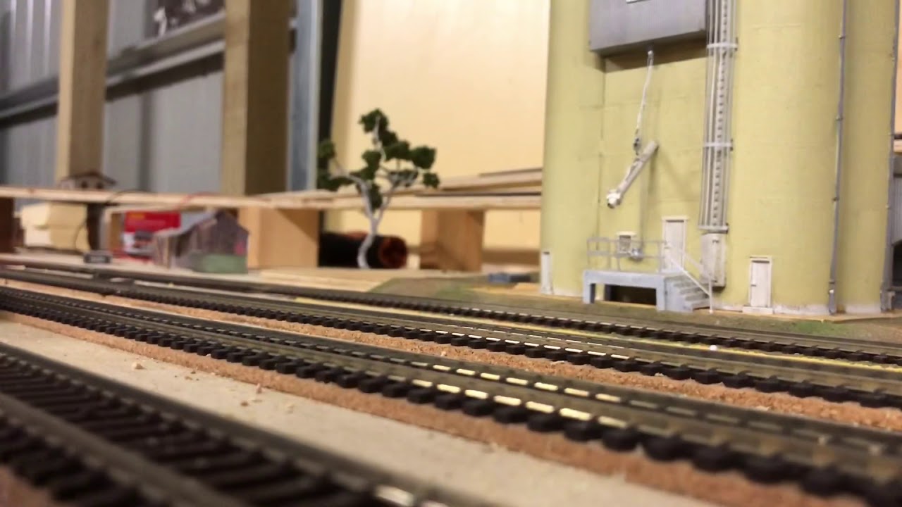 VicRail C504 and C502 hauling cement.