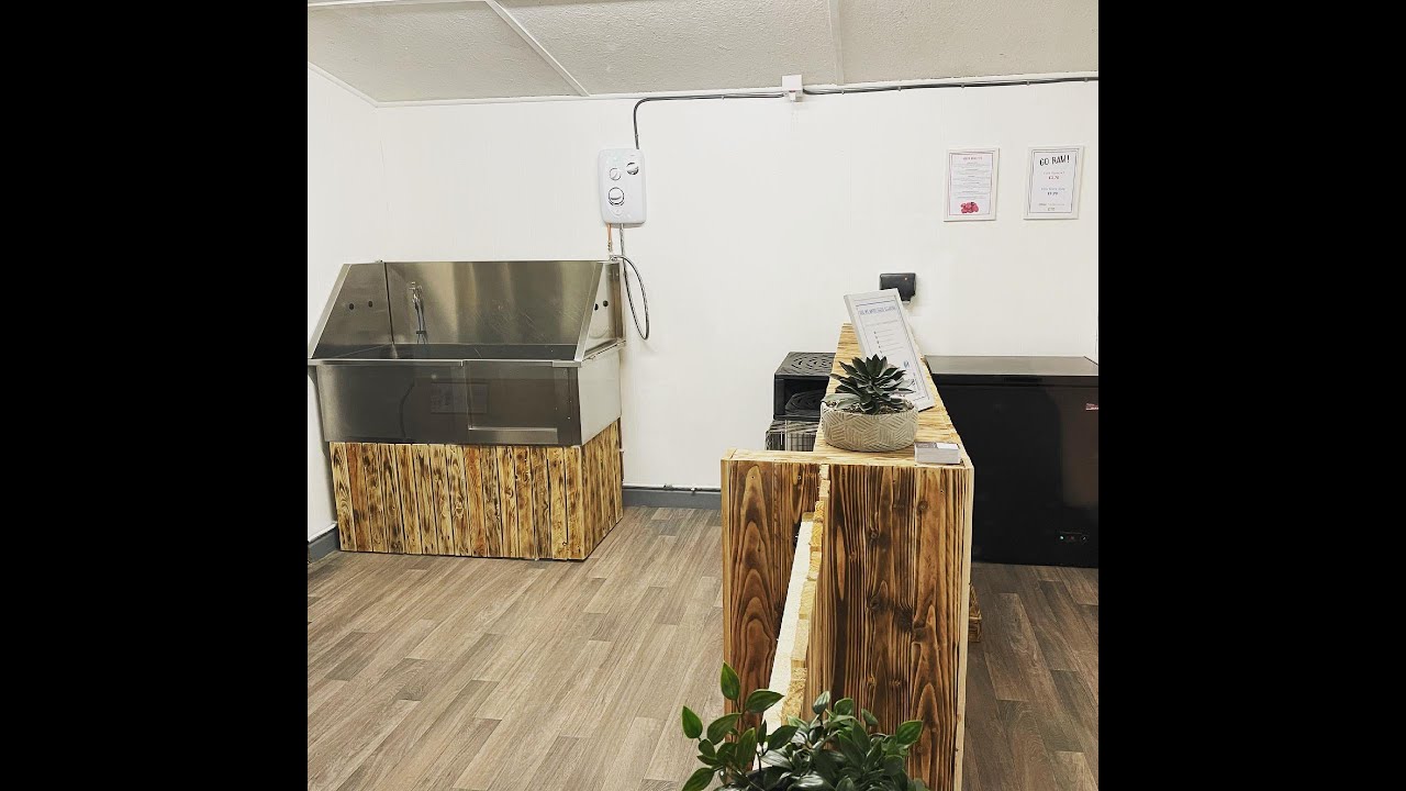 Walk through my dog grooming salon, set up, equipment and ideas