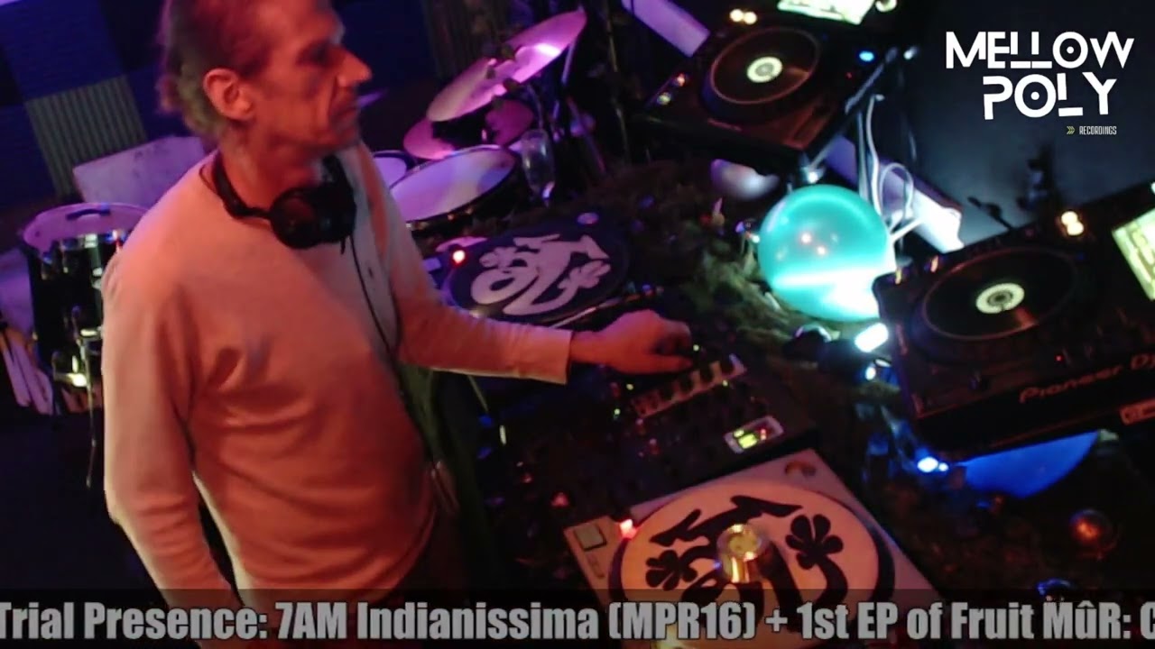 28 - TechHouse New Eve DjSet Mixed by VivalDisc (Trial Presence) Recorded @ On'ba Studio (Paris)