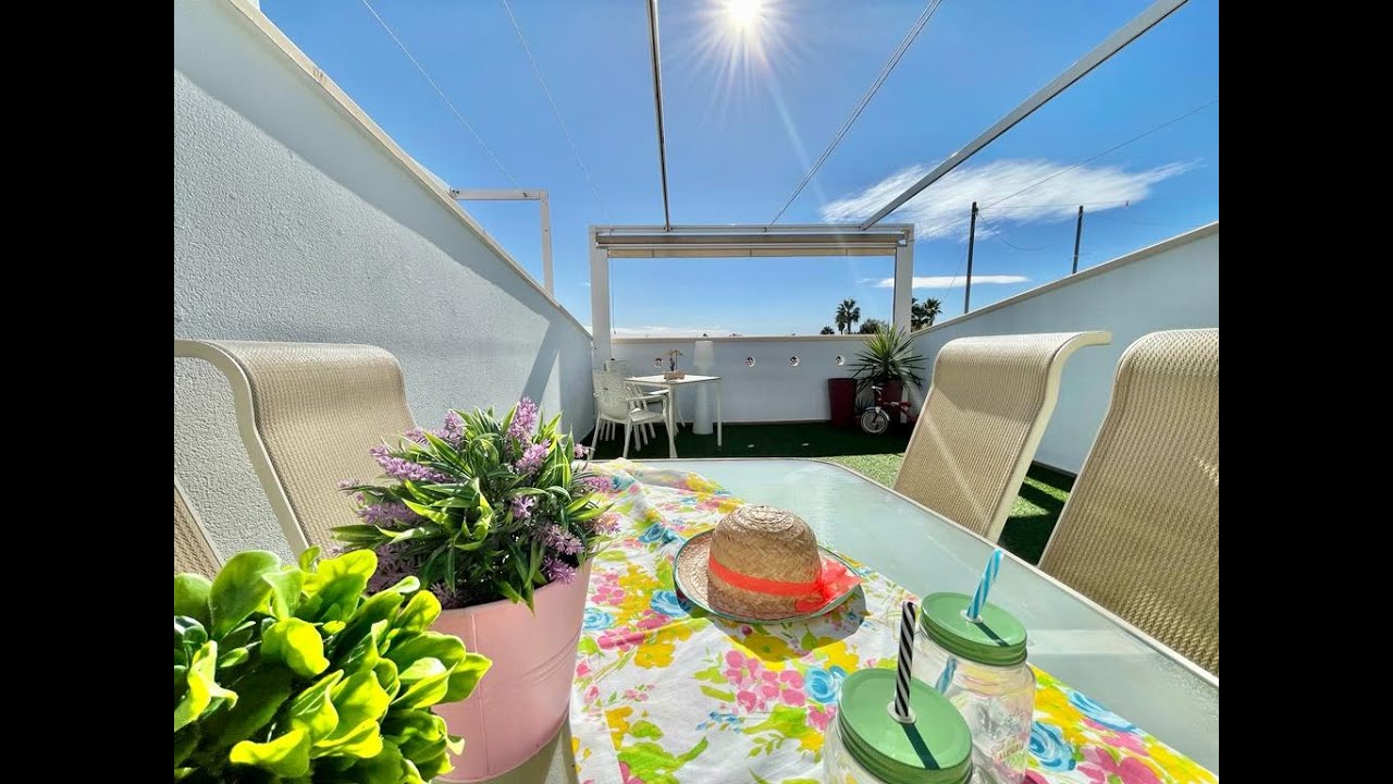 Novedad. Se vende casa con garaje, piscina y solarium en venta en San Pedro del Pinatar