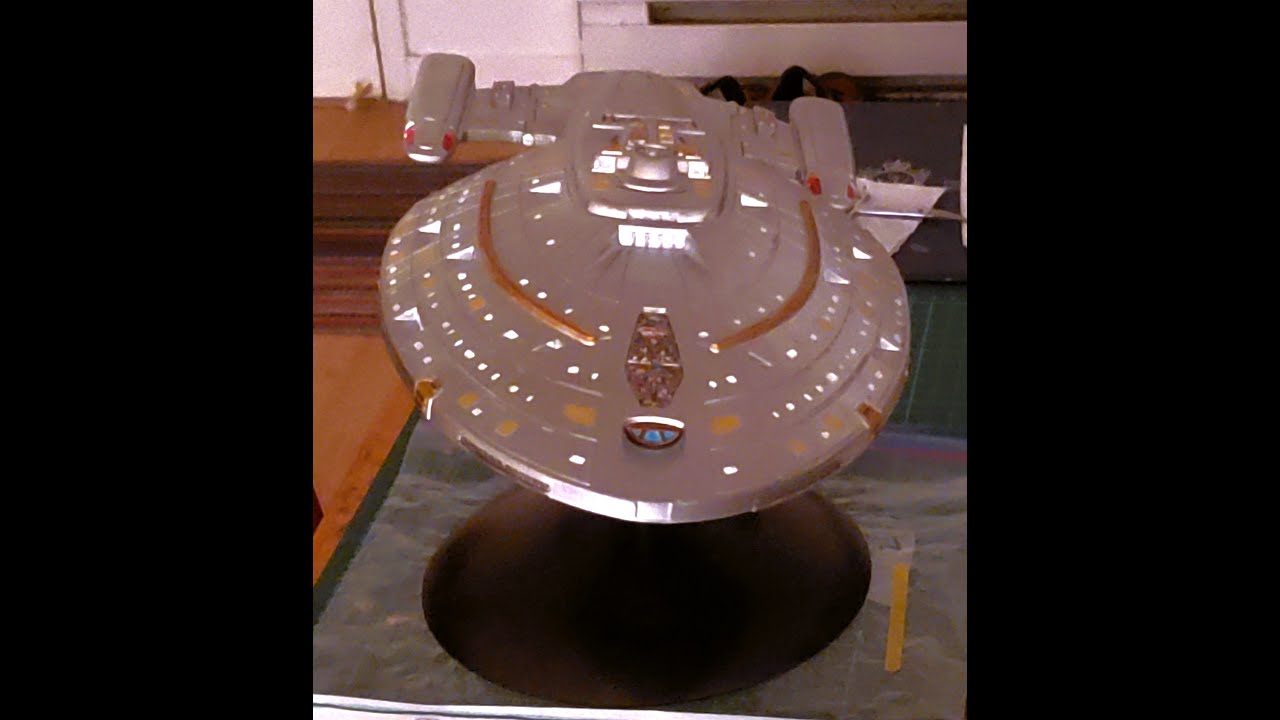 Model #8 Episode 2: Work Continues on the Monogram Voyager