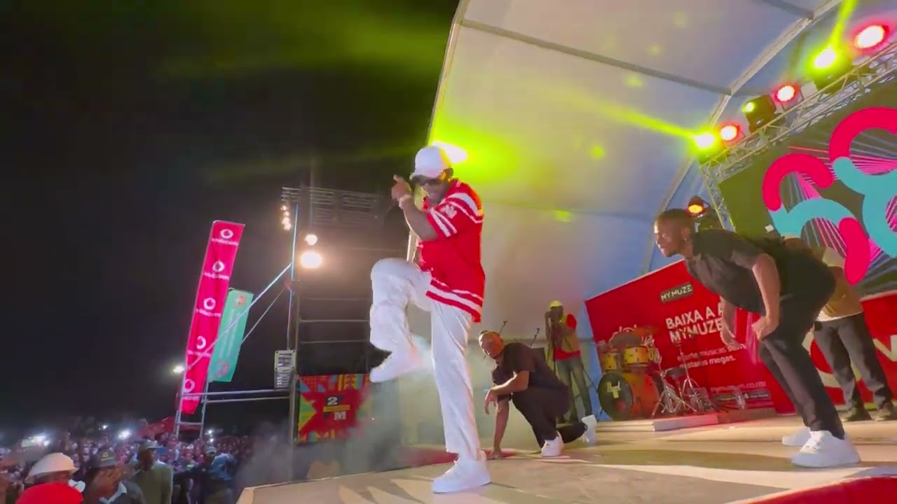 Mr. Bow - Performance Nampula Mozambique