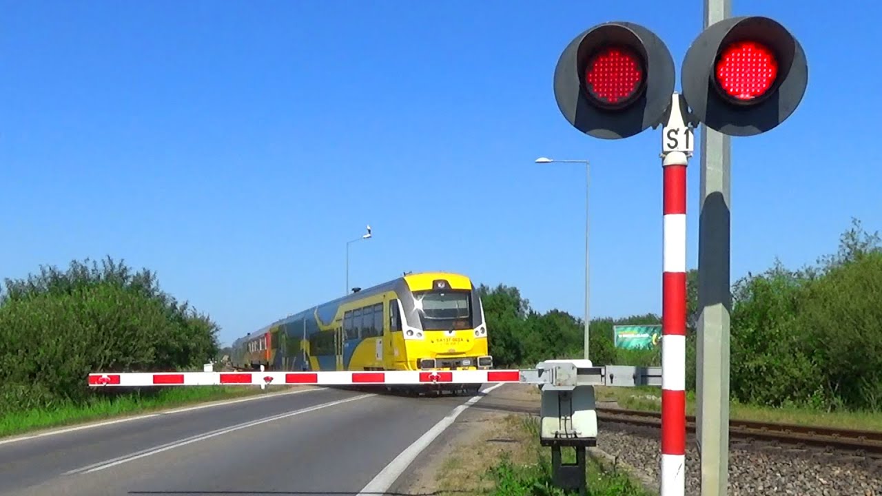 SSP na ul. Helskiej w Pucku | Polish railroad crossing