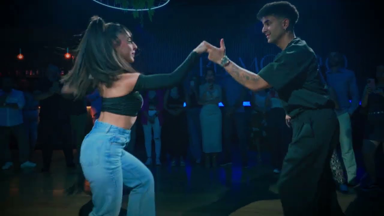 Edward y Maria  - Atrévete - Embrujo