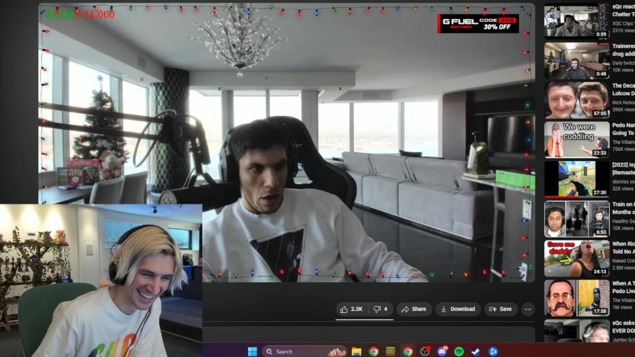 xQc reacts to 