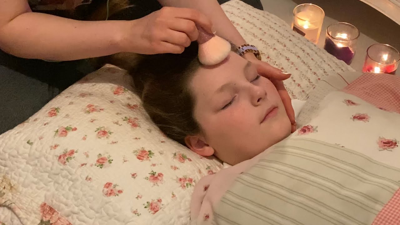 🌸 ASMR ~ Gentle Face Brushing, Face Massage & Oil ~ Whispering 🌸