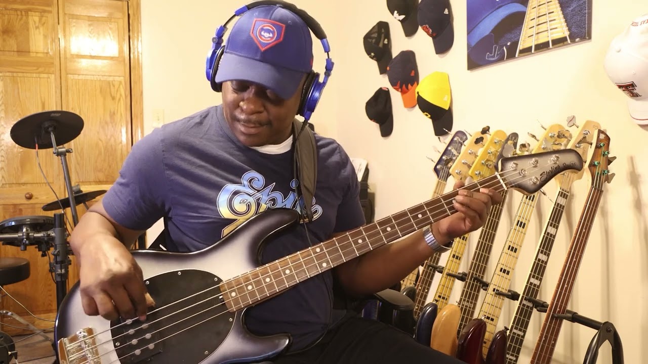 The Jacksons - Heartbreak Hotel (Bass Cover)
