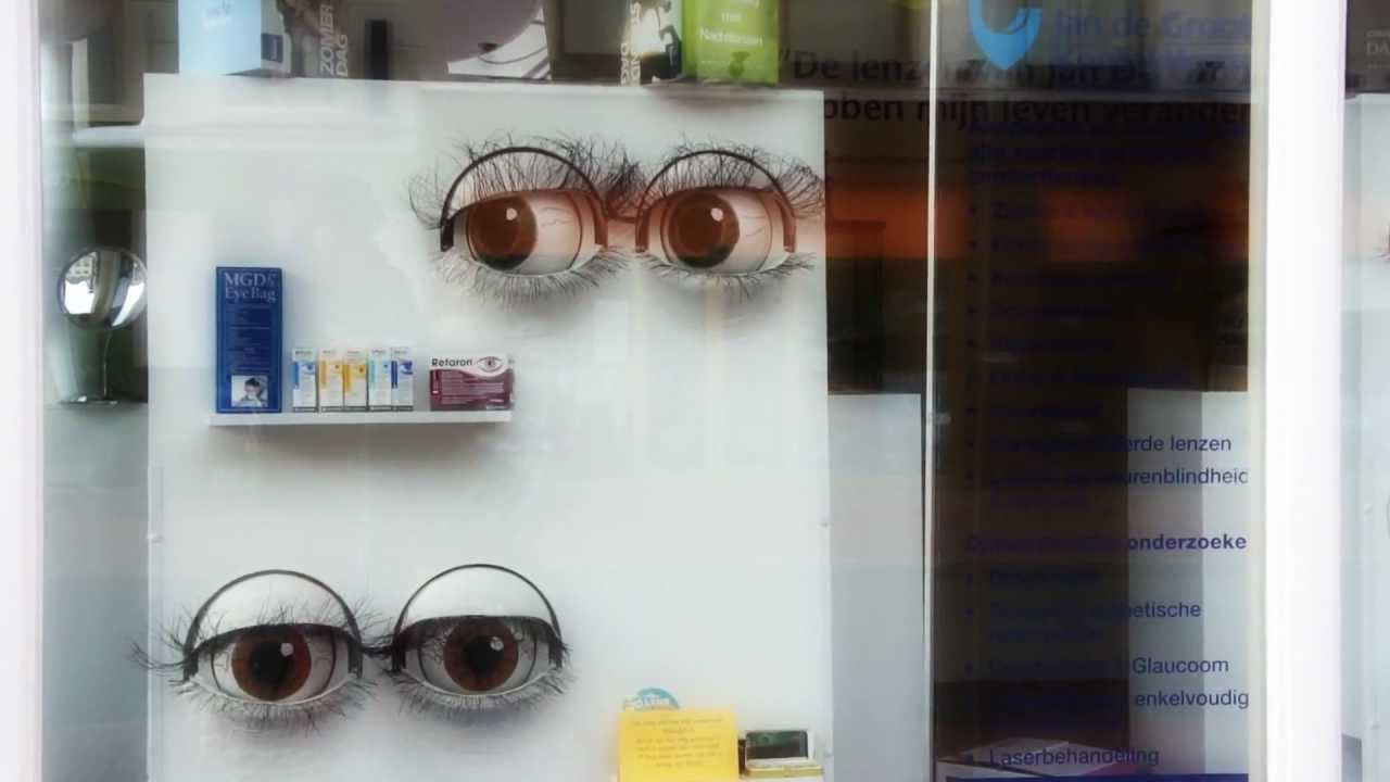 Oogjes etalage