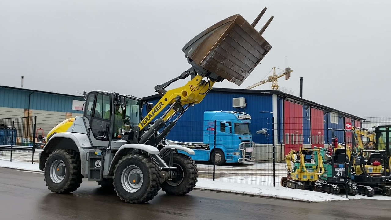 Köp Hjullastare Kramer 8155 med skopa & Gafflar på Klaravik