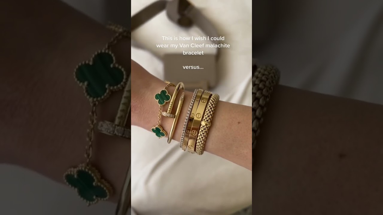 Van Cleef and Arpels malachite bracelet #vcaalhambra #vintagealhambra #jewellery #cartierbracelet