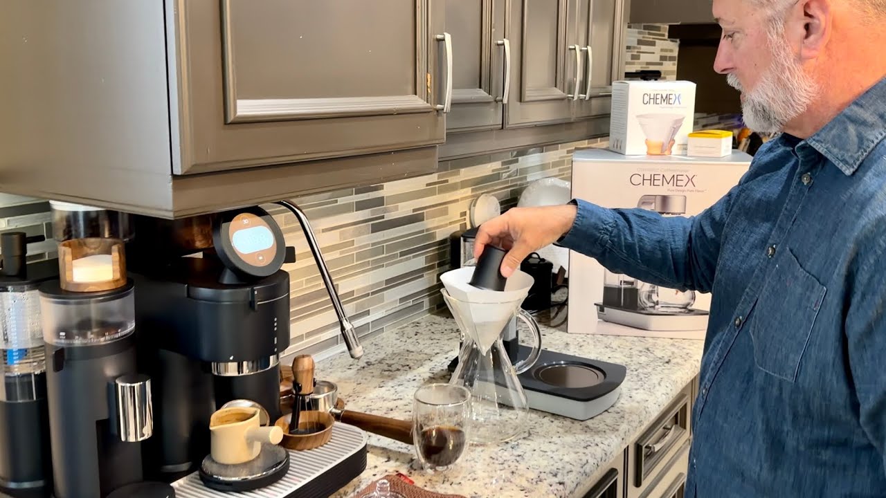 Идеальное сочетание Chemex и Meraki для приготовления кофе.