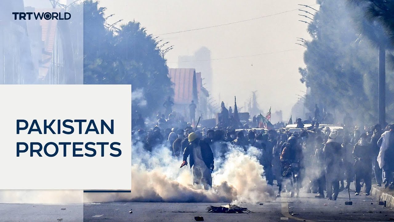 Police and protesters clash over Khan's release in Islamabad