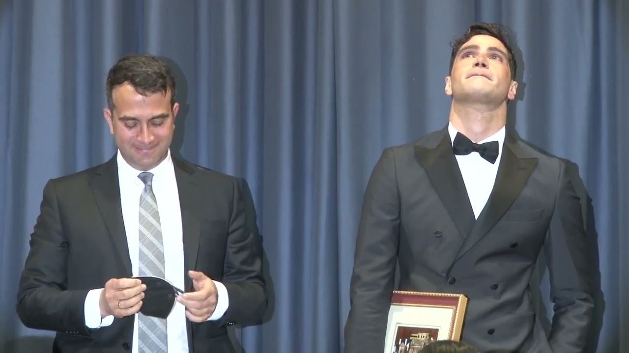 Fabio Mancini, il volto iconico di Giorgio Armani si emoziona al premio Spina