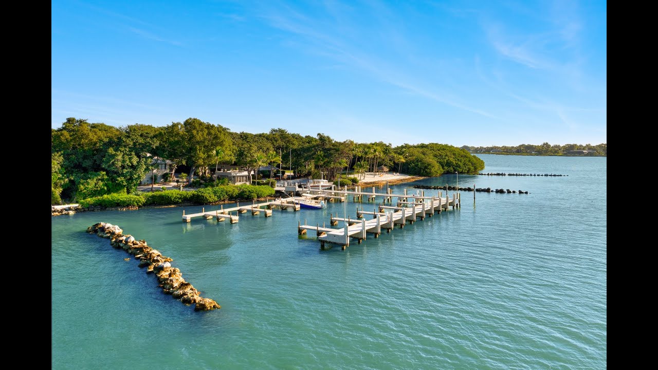 COMPASS LISTING POWERED BY BARNES: Charming private island on the Florida Keys coast.