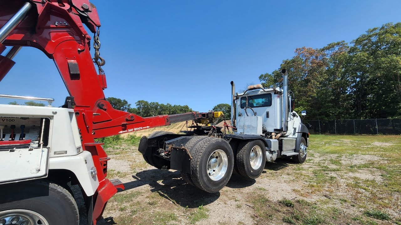 Heavy Duty  towing with Under lift King Pin Attachment