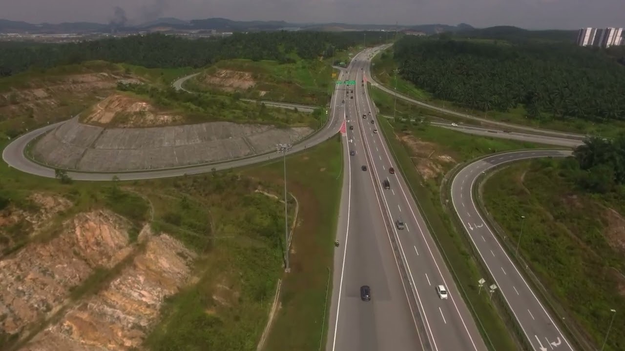 LATAR HIGHWAY (Puncak Alam - Rawang) #dronevideo