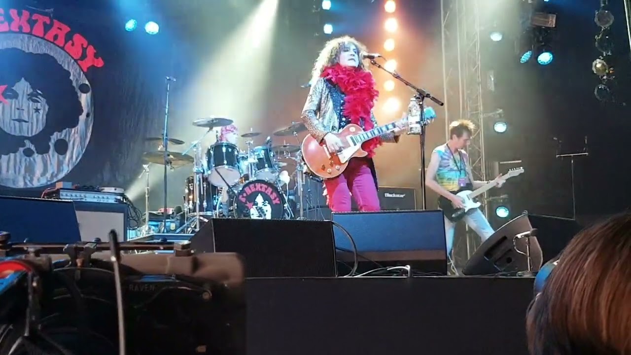 T-Rextasy (Tribute)- children of the revolution,  at the isle of wight festival 2018
