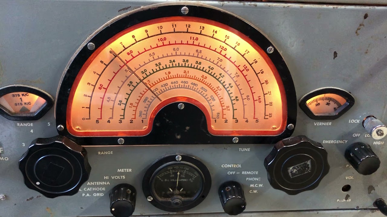 Brief Demo of a Marconi CM-11 transmitter/receiver demo after refurbishment.