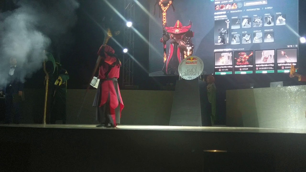 Warlock cosplay PogChamp